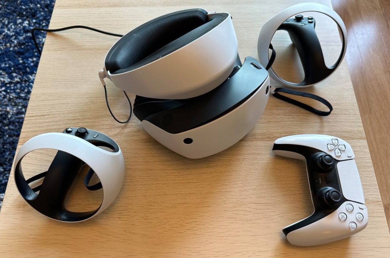پلی استیشن وی آر 2 (PLAYSTATION VR2) -آکبند