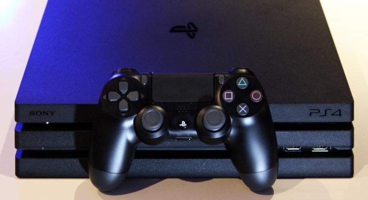 خرید Playstation 4 Pro ریجن 3 آکبند سری 7218 - کپی خور