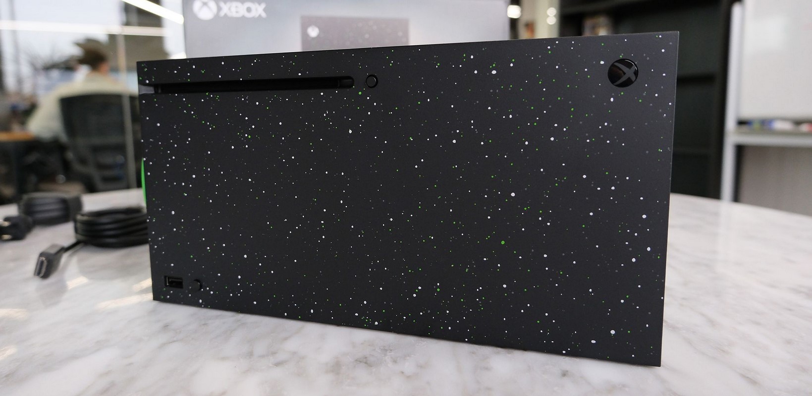 XBOX SERIES S هارد 512 گیگابایت SSD دو دسته بازی دار - استوک